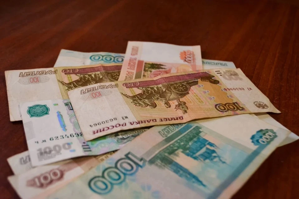 Работающим родителям перечислят пособие по уходу за ребёнком 6 ноября вместо 8-го.