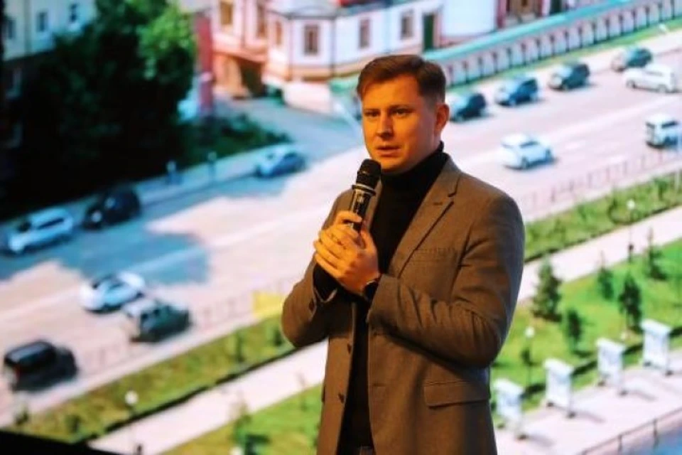 Депутат рассказал собравшимся о существующих программах поддержки.