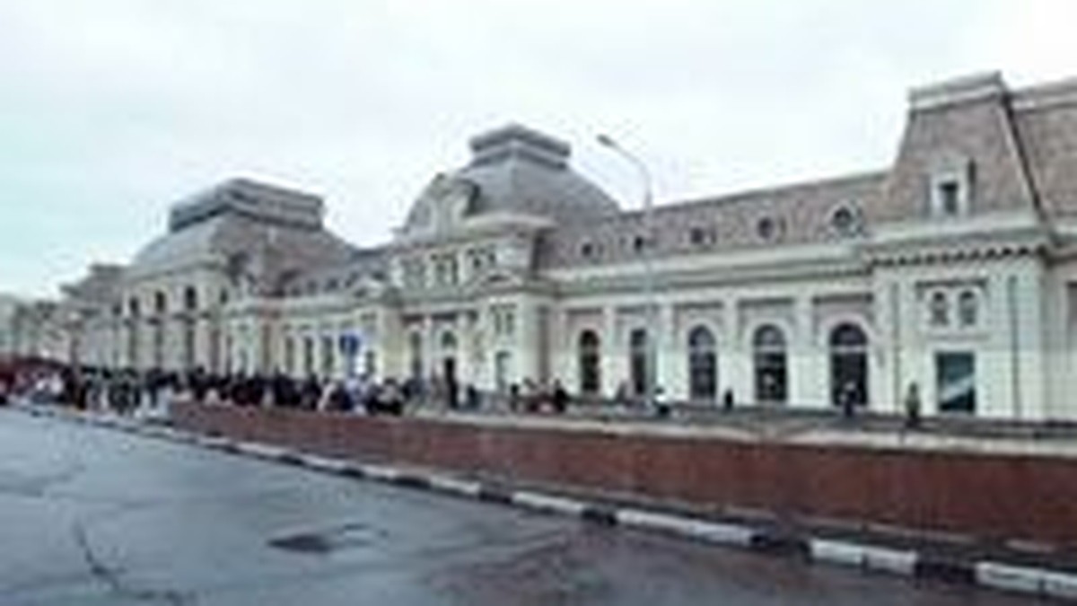 Столичные вокзалы превратят в мегамоллы - KP.RU