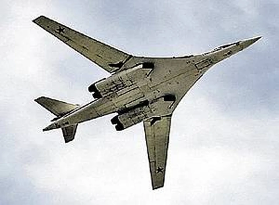Российский Ту-160 давно мечтает заглянуть на остров Свободы...