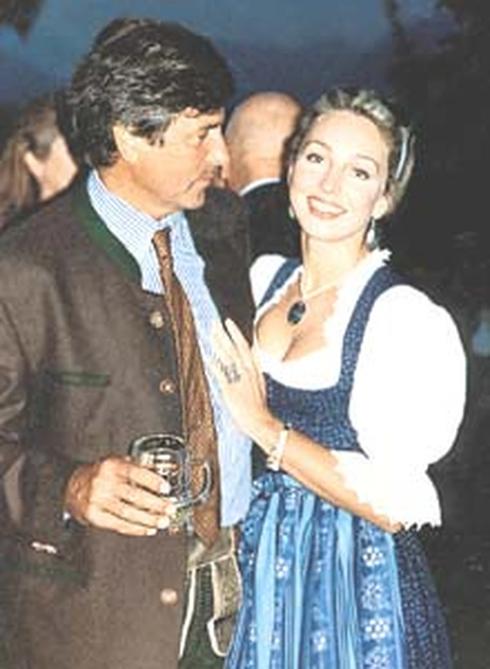 В Австрии и барон, и его жена носят национальные костюмы.
