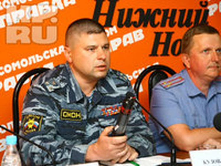 Нижегородские ОМОНовцы показали электрошокер, которым якобы ударили игрока «Зенита»