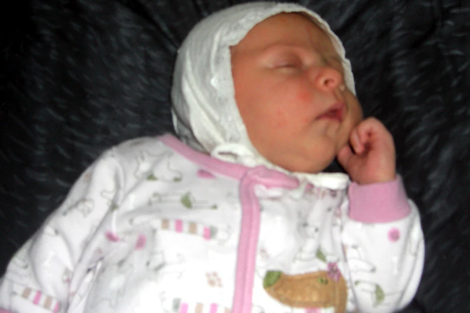 Родителям умирающей новорожденной хамили и не хотели принимать ребенка