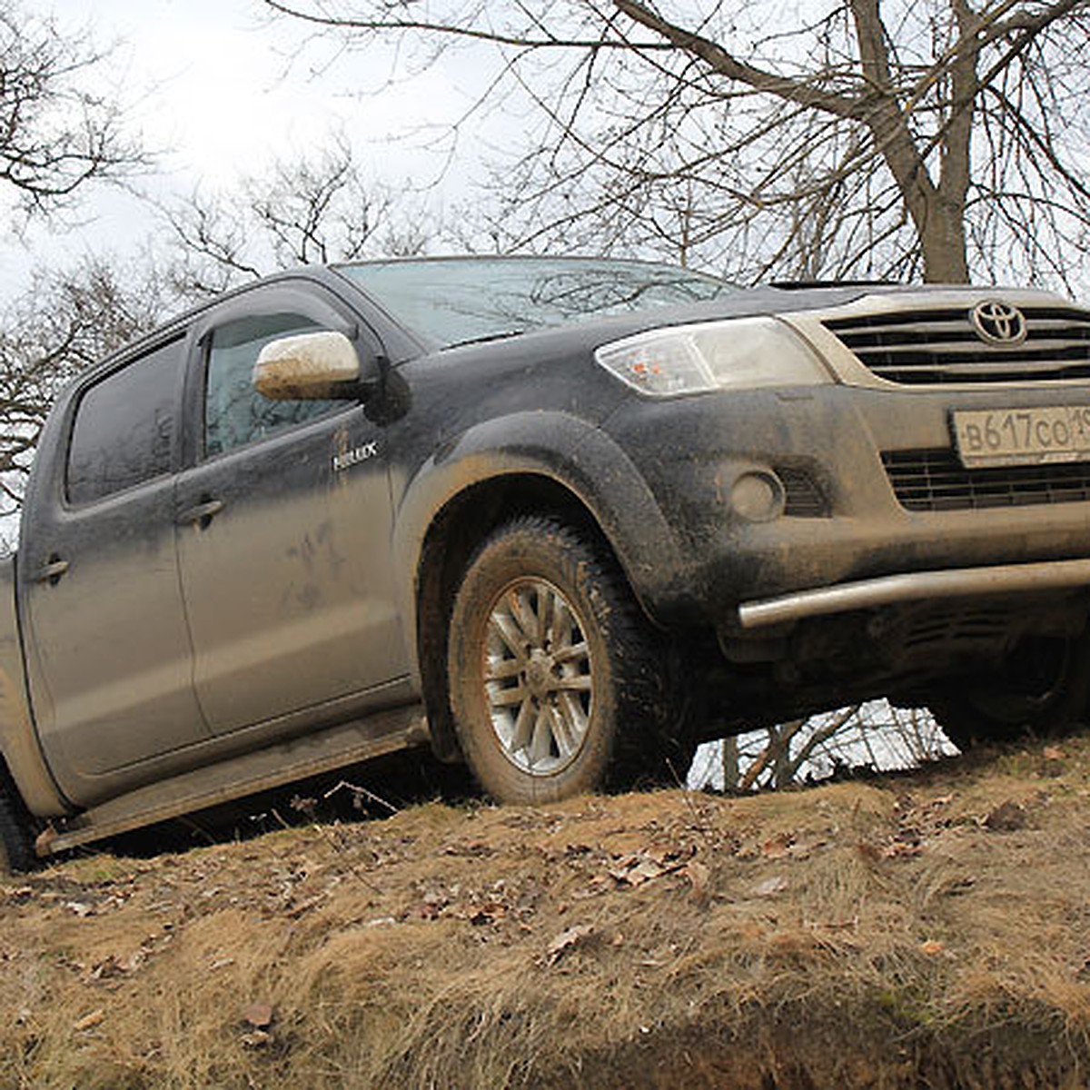 Тест-драйв Toyota Hilux: сила и красота - KP.RU