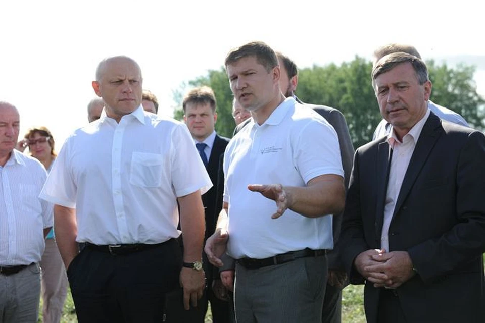 Новый омский губернатор Виктор Назаров (слева) предельно открыт для общения.