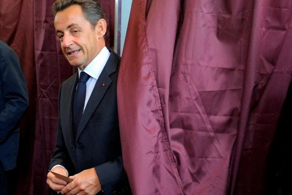 Саркози подозревают в том, что в 2007 году он незаконно финансировал свою избирательную кампанию