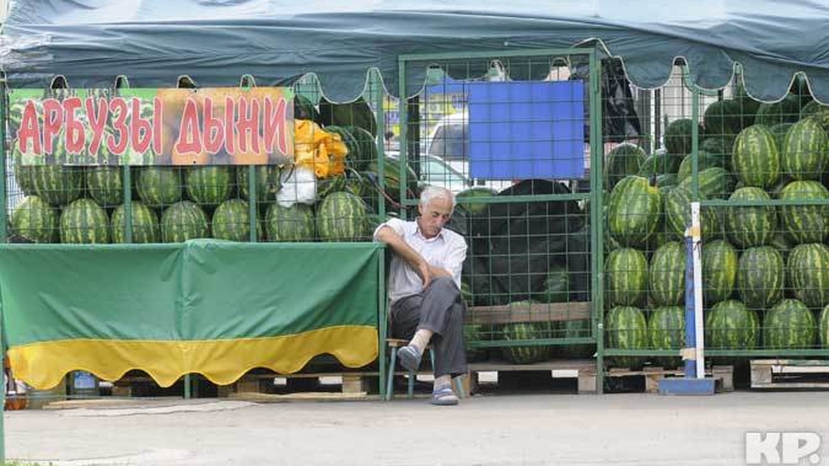 В Ульяновске определили точки для продажи арбузов - KP.RU