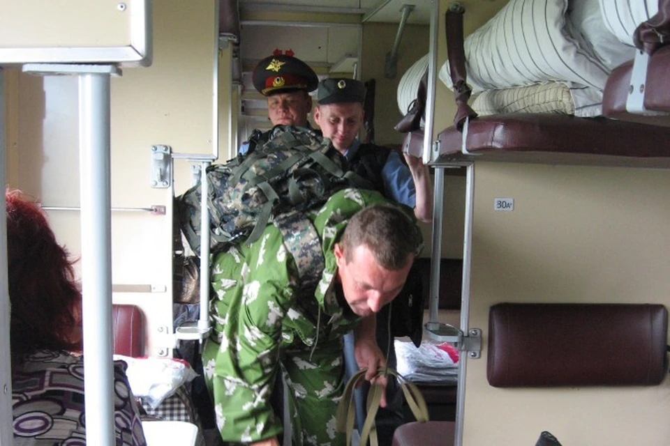 В хабаровском поезде военный курьер попался на наркоте