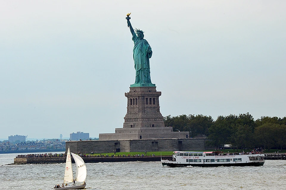 Земля за океаном не манит сибиряков - туры в Нью-Йорк и Лос-Анджелес заказывают не больше пяти человек в год.
