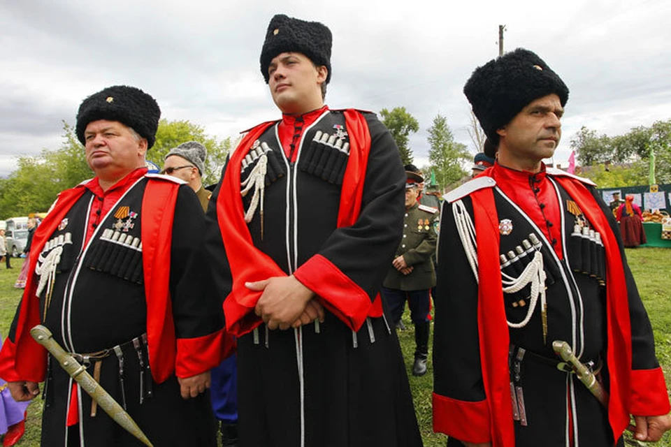 Как казаки в Мариинске себя показывали