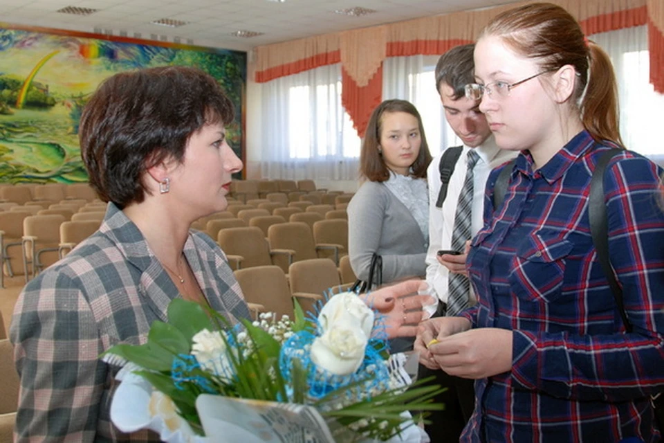 Такие уроки помогают старшеклассникам сориентироваться в современных банковских услугах и узнать об эффективных способах управления своими личными финансами.