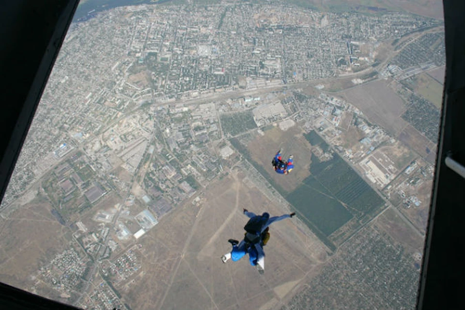 истребители над азовским морем. самолеты над азовом сегодня. самолеты над азовом сегодня. много самолетов. аэродром чкаловский щелково 3.