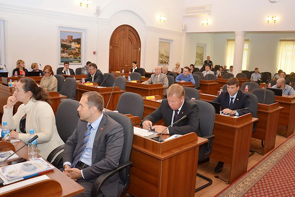 Большинство кандидатов в депутаты  Думы Владивостока  живут  на одну зарплату, но есть и исключенния