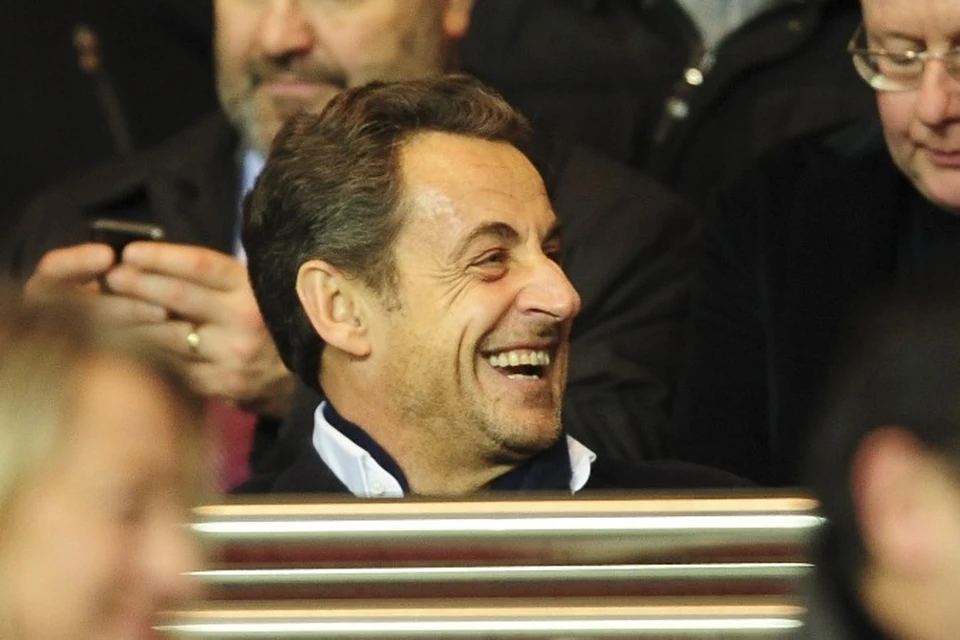 Саркози обвиняют в получении крупной суммы от Каддафи