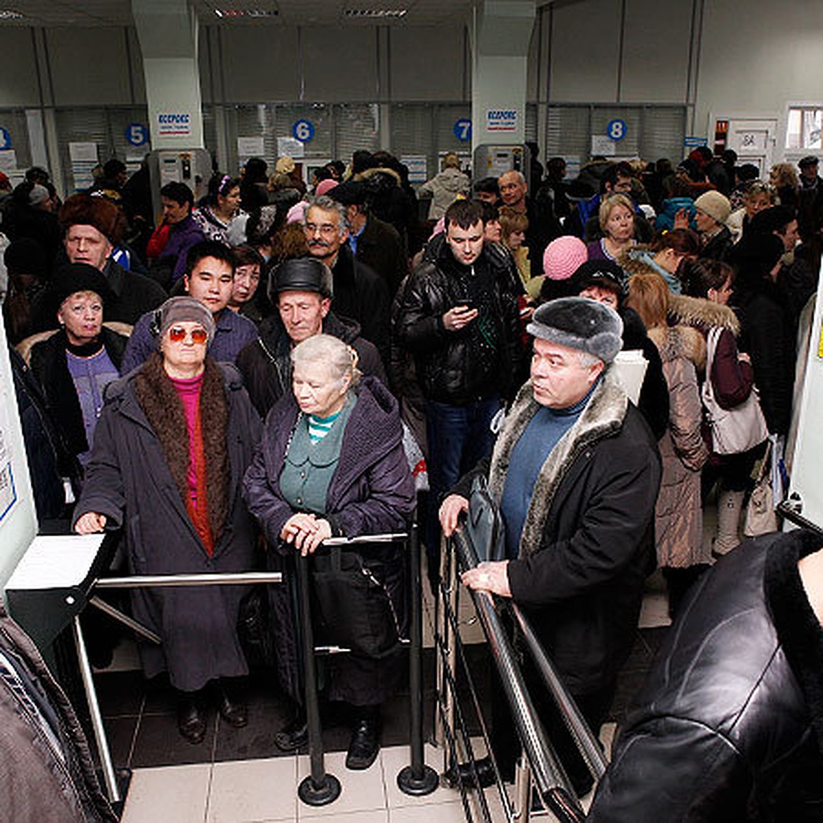 В Самаре продают места в очередь на приватизацию квартиры по 5000 рублей -  KP.RU