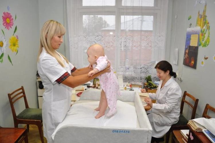 Главврач детской поликлиники Ижевска назвала двух «бастующих» педиатров сумасшедшими