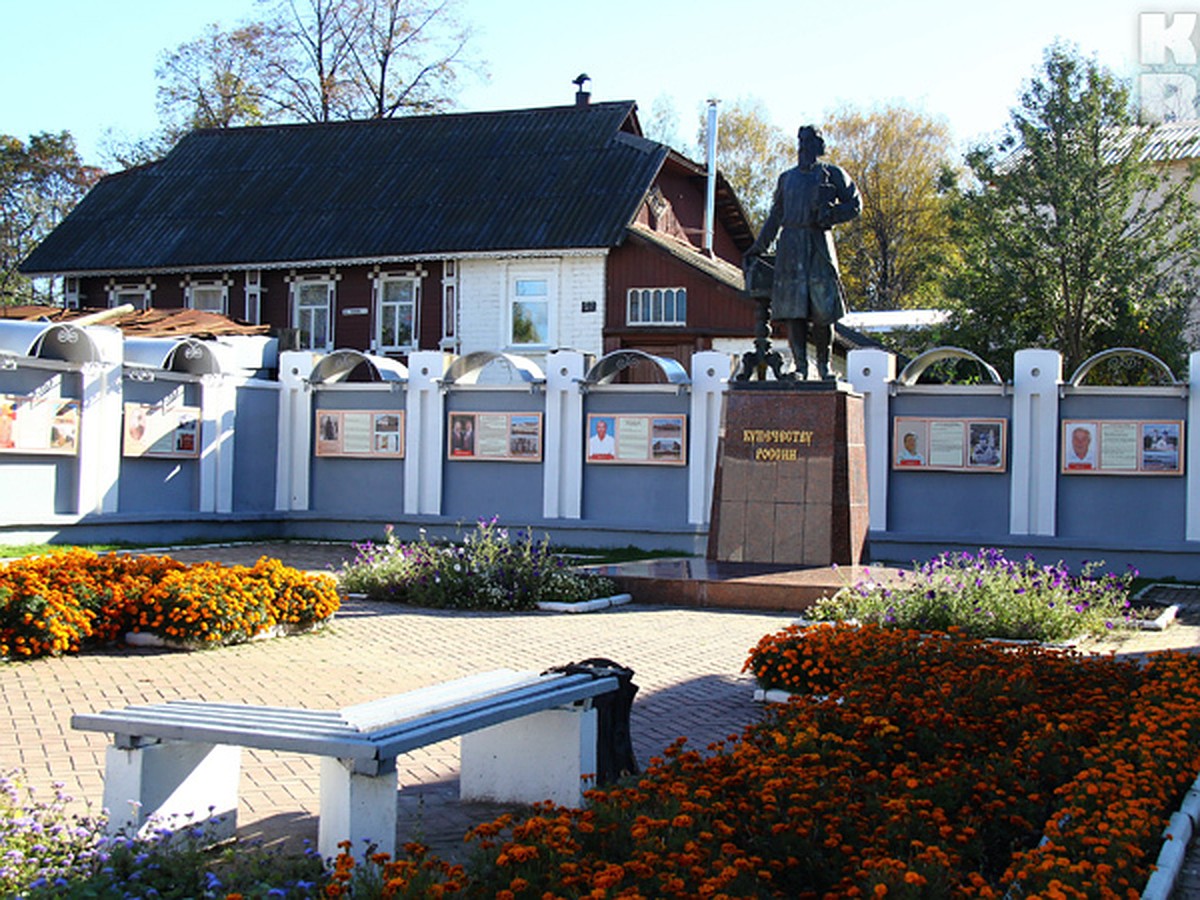 В Городец туристов заманивают пряниками, самоварами и свистульками - KP.RU