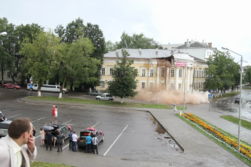 Аренда и заказ лимузина в Санкт-Петербурге - ЛимоПитер