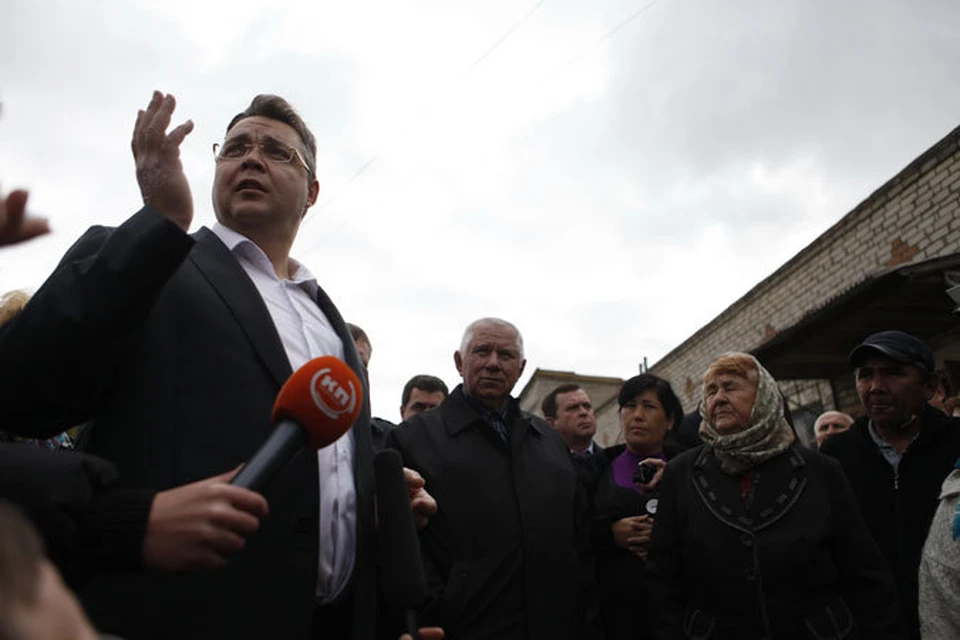 Владимир Владимиров посетил самые проблемные районы Ставрополья - восточные.