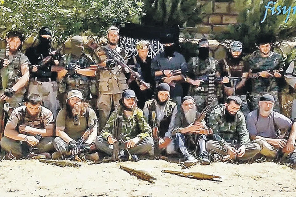 Один из «чеченских джамаатов» в Сирии. Кадр из ролика, рекламирующего джихад.