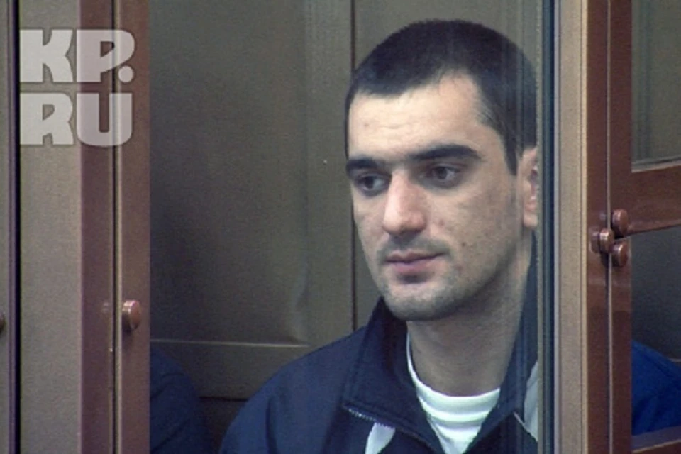 Имя Аслана Черкесова, осужденного на 20 лет за убийство в Москве футбольного фаната Егора Свиридова, опять цитируется в новостных лентах