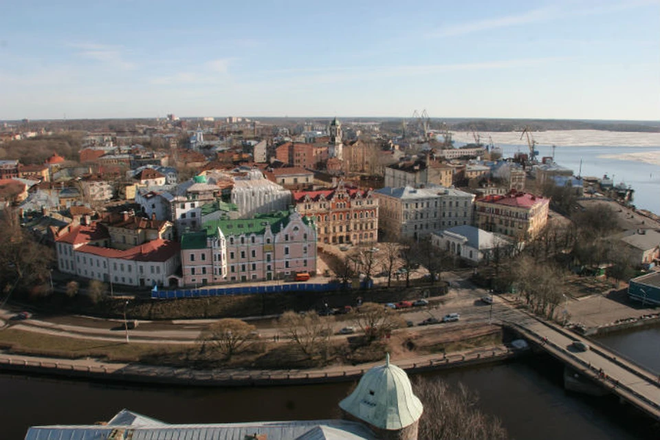 На Рождество можно съездить на экскурсию в Выборг.