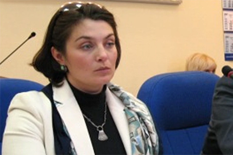 Несмотря на произошедшее, Жанна Михайловна Ожимина продолжит служить в рядах полиции, отделавшись привлечением к "строгой дисциплинарной ответственности"