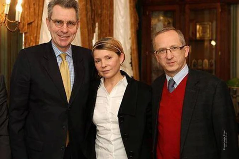 Тимошенко встала и пошла