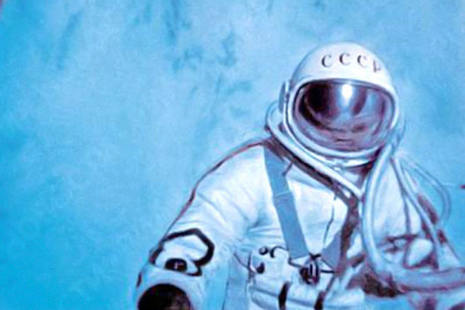 Впервые в открытом космосе и 55 лет со дня первого выхода человека в открытый космос