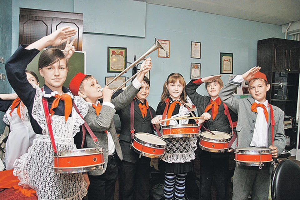 «Всегда готов!» - с пионерским девизом шагают по жизни красноярские школьники.