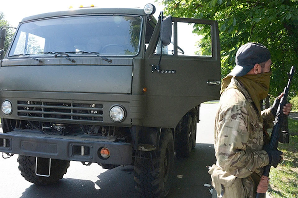Уже вторые сутки в Донецке не утихают выстрелы