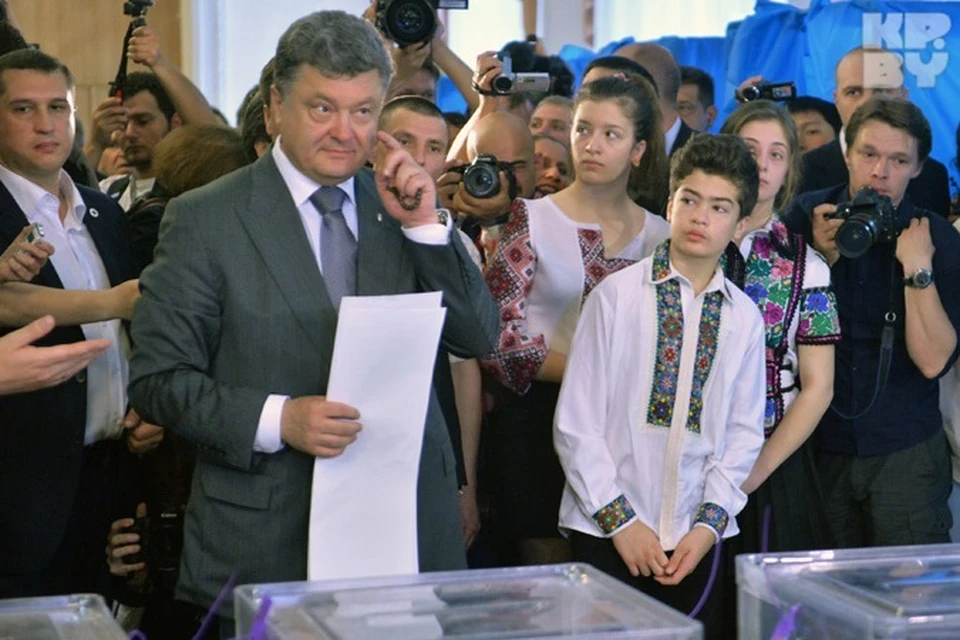 Новым президентом соседней страны стал  Петр Порошенко
