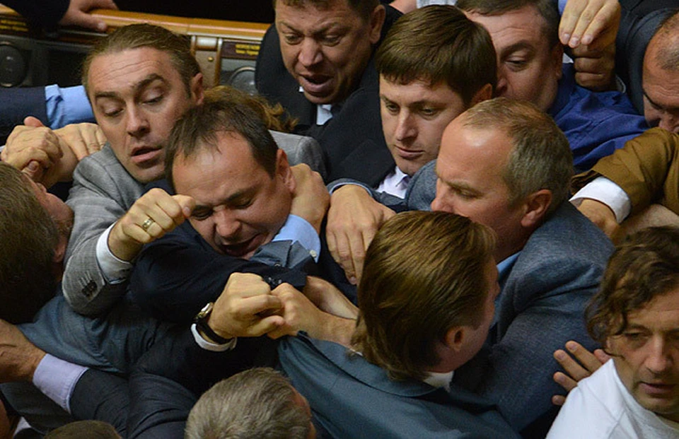 Драка в стенах украинского парламента 22 июля 2014 г.
