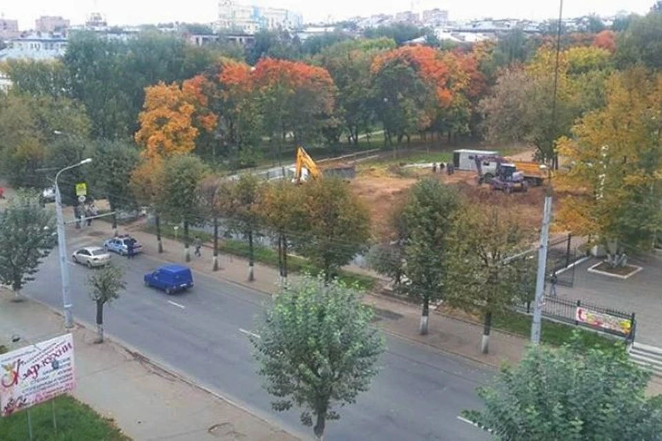 Строительство рядом с бульваром Гоголя в Ижевске продолжится? фото: Михаил Кротиков