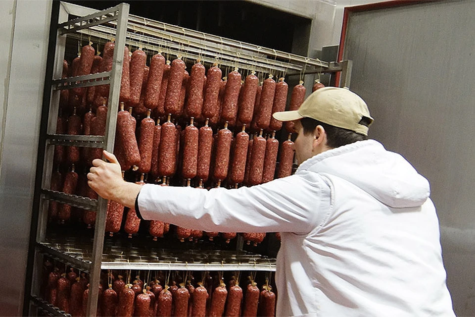 С 26 ноября под запрет попала продукция большинства мясных предприятий Белоруссии.