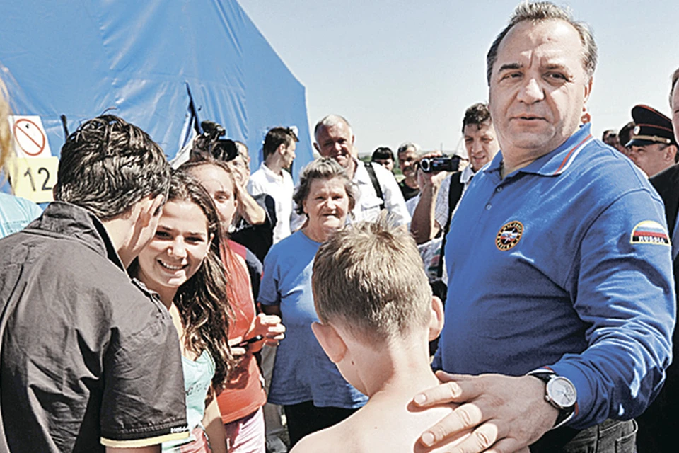 В июле 2014 г. Владимир Пучков проинспектировал полевые пункты временного размещения, развернутые для украинских беженцев в Ростовской области.