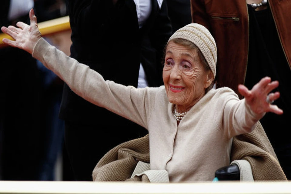 На 105-м году жизни умерла известная голливудская актриса, звезда кинематографа 1930-1940 годов Луиза Райнер.