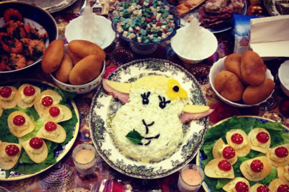Салат оливье для россиян и закуска, и украшение, и тренд