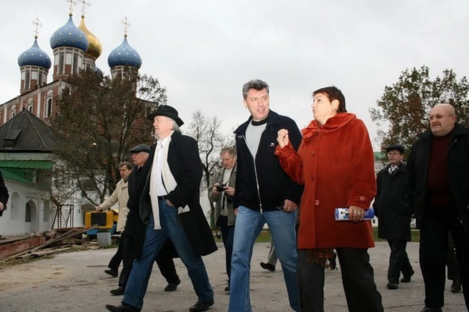 Через мгновение гость Рязани превратится в жертву хулиганской выходки подростков. Фото: Григорий Кольцов.