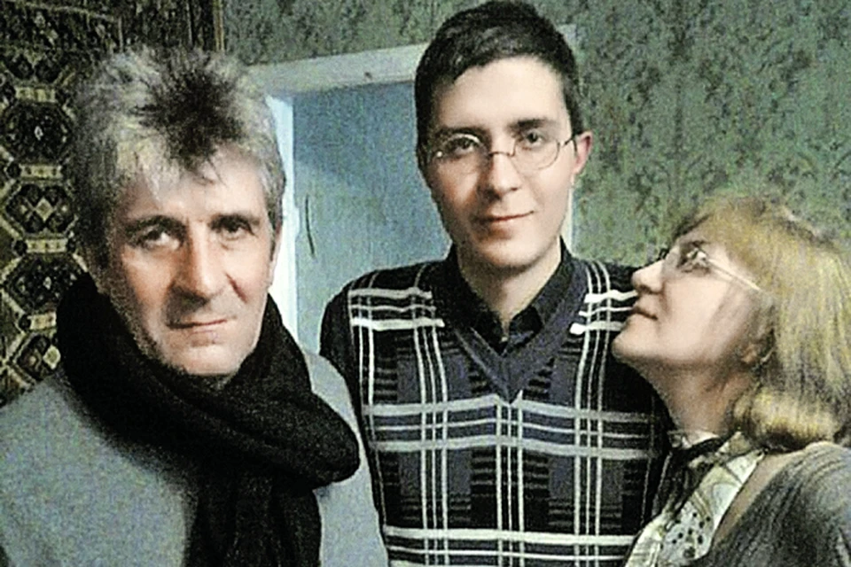Родители Ильи готовы сделать все, чтобы к сыну вернулась память. Фото: Лиза АЛЕРТ