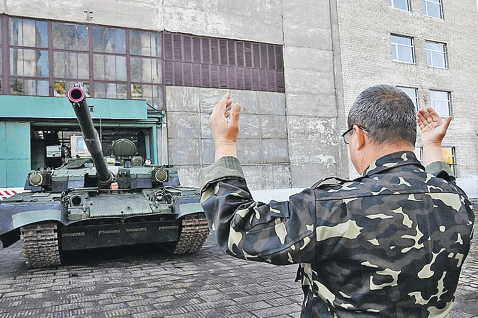 Единственный завод, который работает в Харькове в три смены, - танковый имени Малышева. Фото: УНИАН