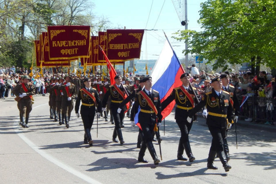 В Севастополе и Керчи заканчиваются репетиции парадов.