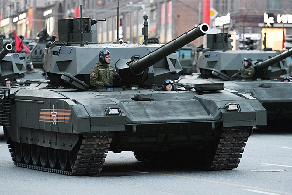 Российские танки - одна из основных сил, на которой базируется мощь российской армии