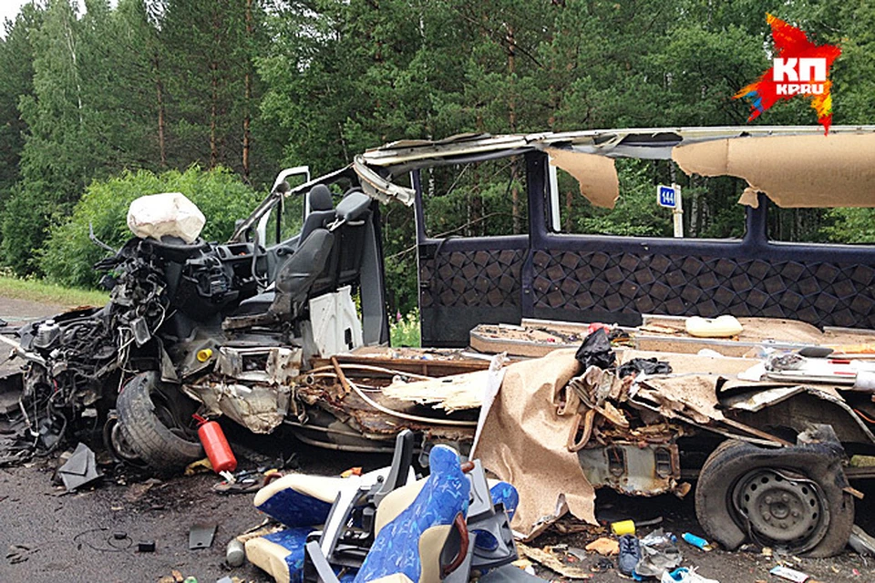 В страшной аварии погибли 11 человек
