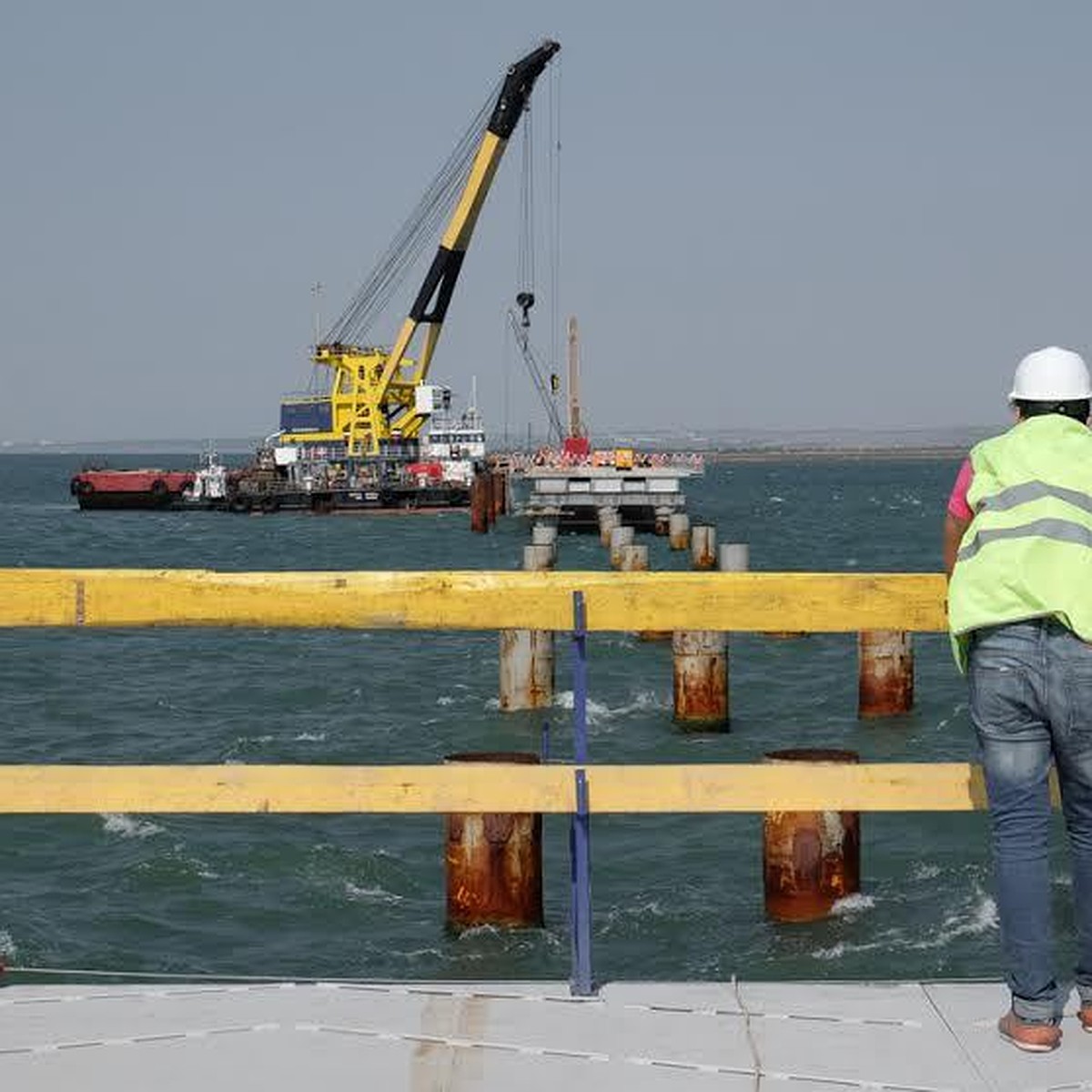 Завод по производству бетона и асфальта для строительства керченского моста