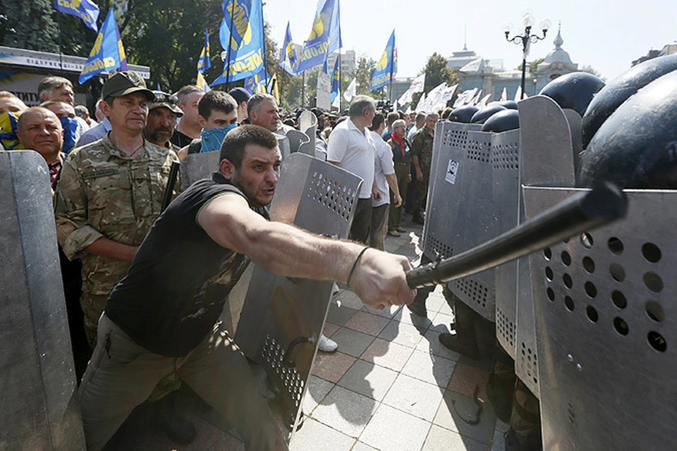 Рада на крови: в Киеве произошло побоище, каких не было со времен Майдана