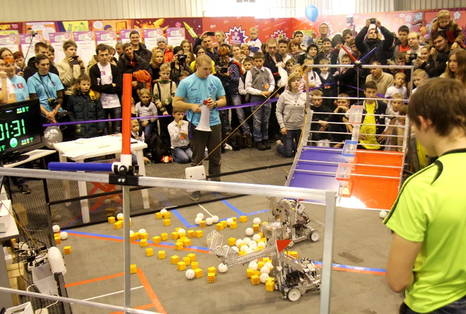 "РобоСиб 2015": юные изобретатели показали роботов будущего в Иркутске