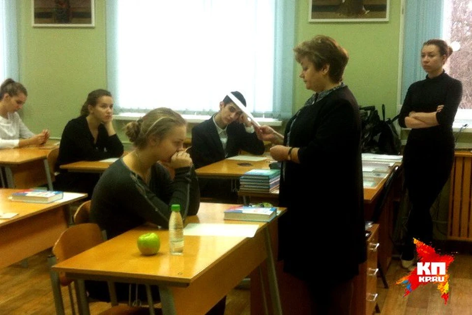 5749 человек в 303 школах в 43 районах Тверской области писали сочинение