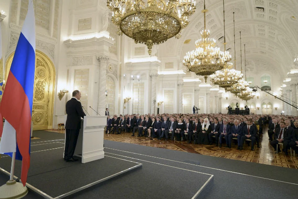 Владимир Путин: Бизнесу мешает работать целая армия контролеров