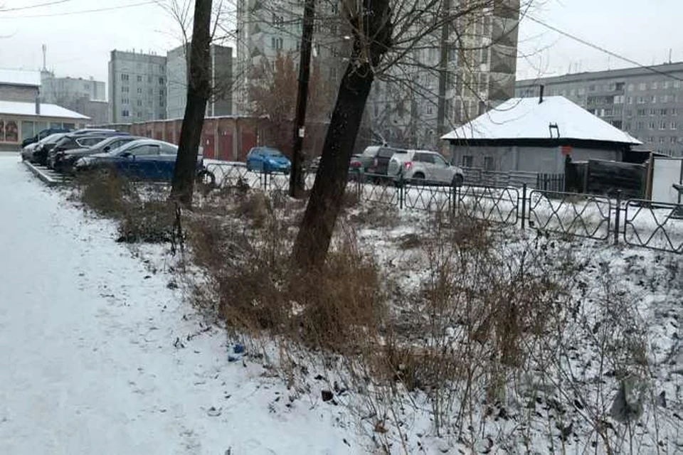 Вот так выглядит улица, на благоустройство которой из городского бюджета потрачено 7 миллионов рублей!